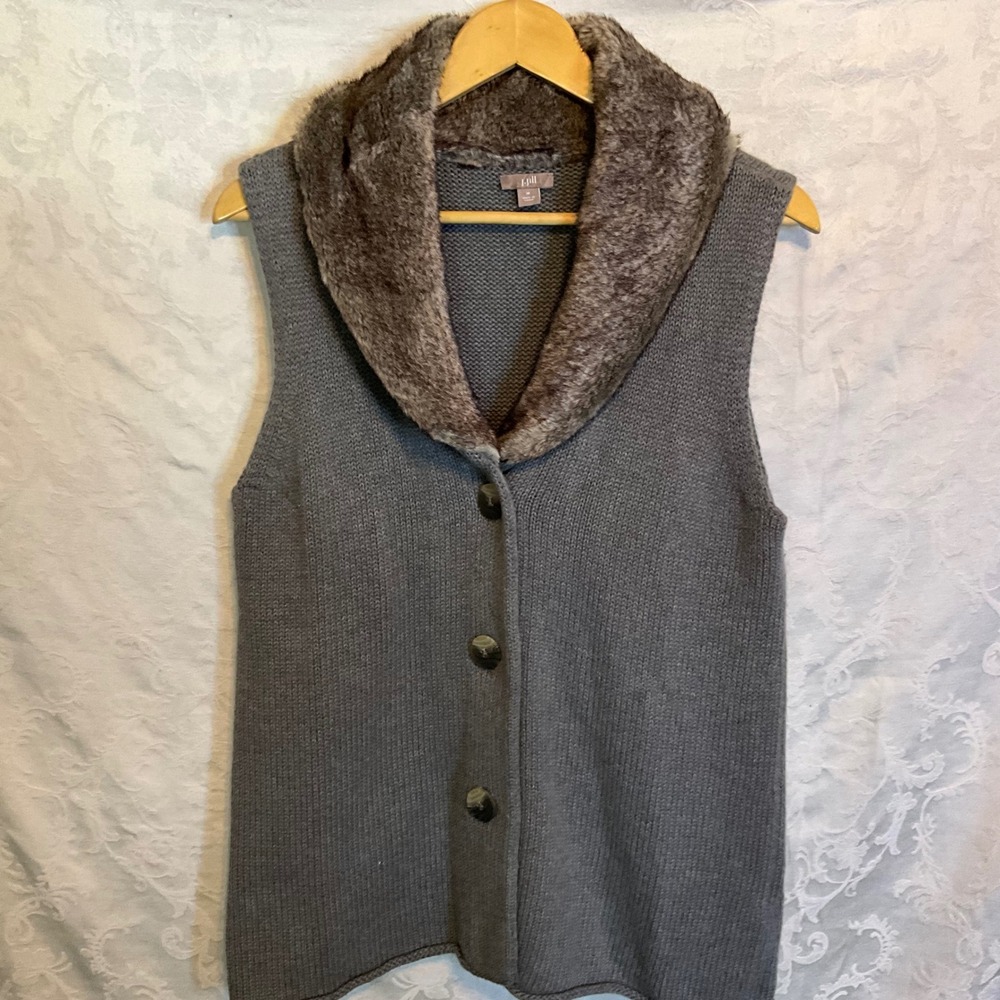 J. Jill Women's Size M Gray Angora Blend Knit Vest‎ Faux Fur Collar Button Front